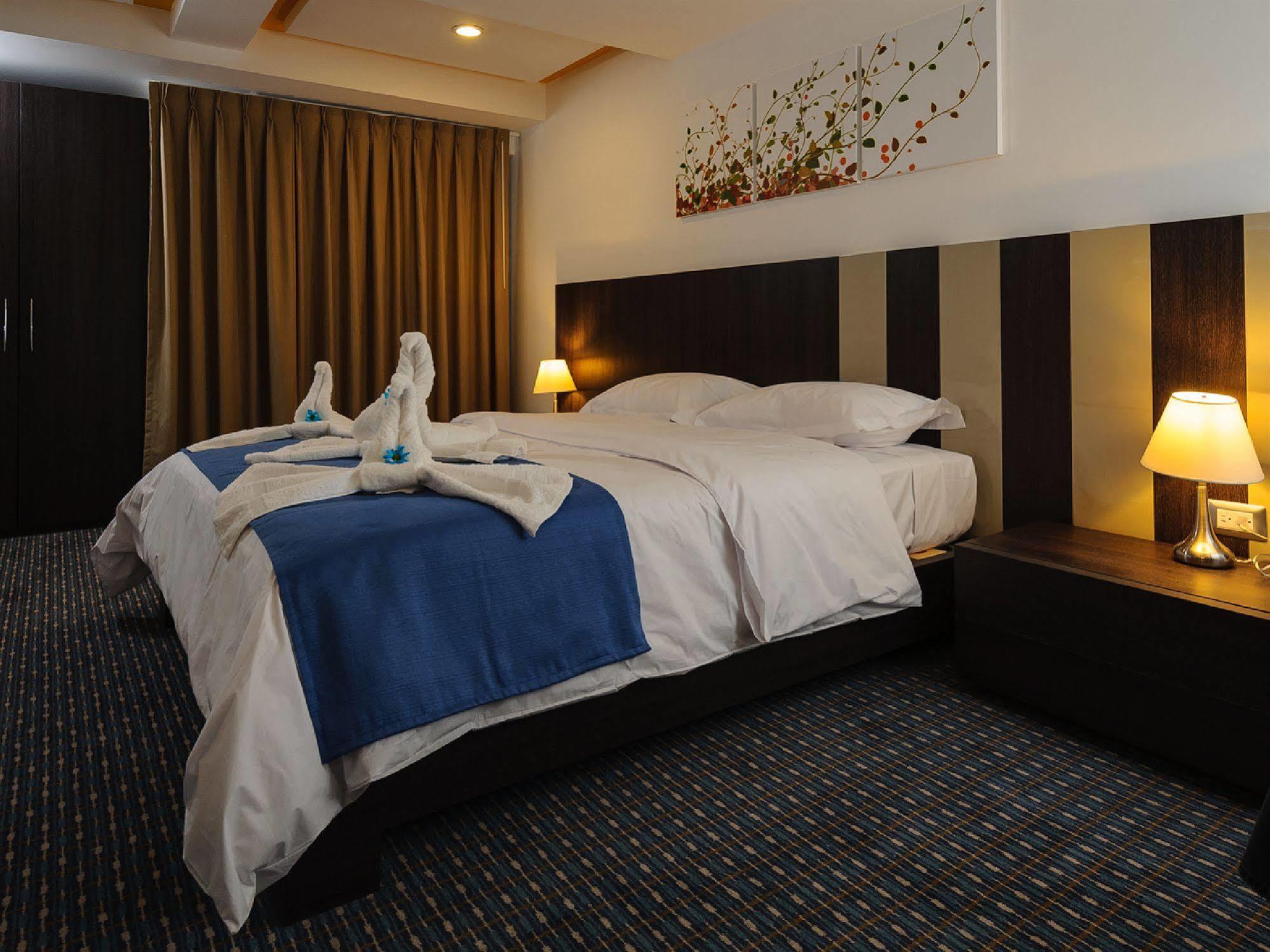 Hotel Alex Caracas Esterno foto